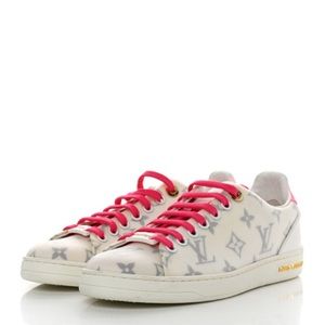 Louis Vuitton Front Row Sneakers Pink